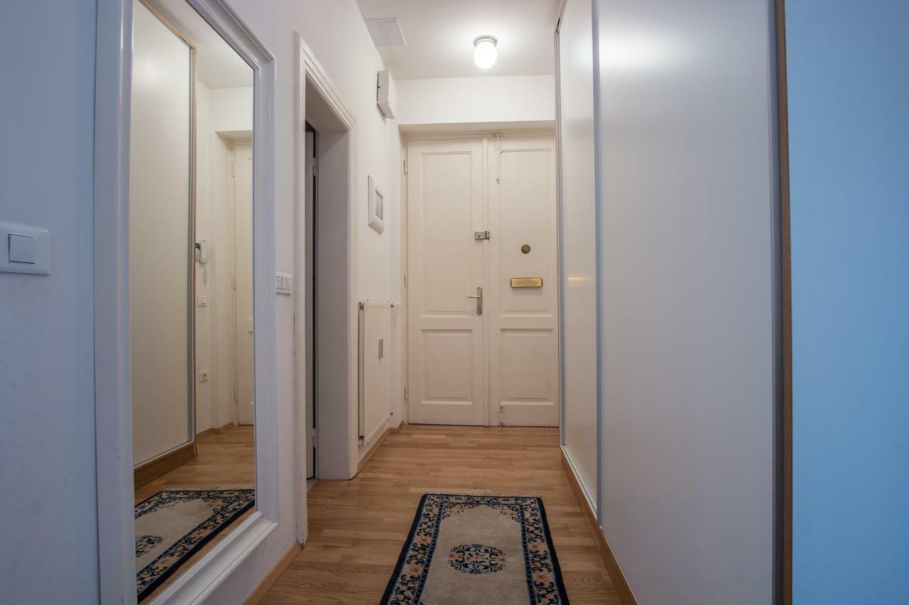 Luxury Central Apartment Ljubljana Exterior photo